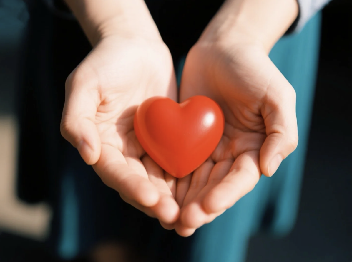 Caridad y amor: trabajando juntos